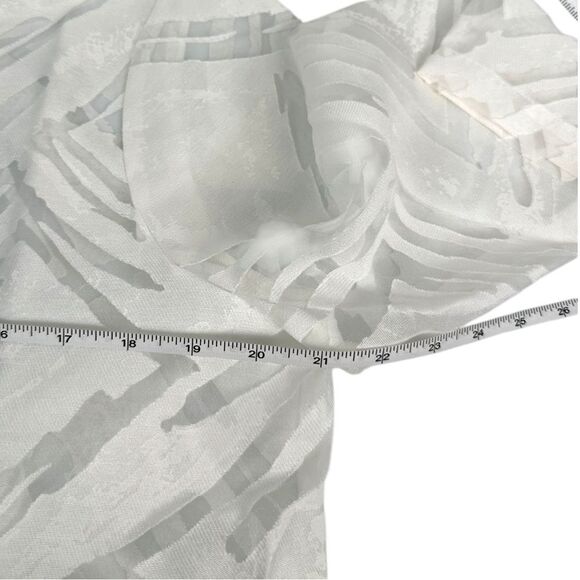 Wynne Collection White Sheer Geometric Button Up Boxy 3/4 Sleeve Blouse Medium - Picture 5 of 6